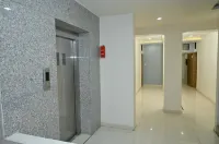 HOTEL BLUE LEAF