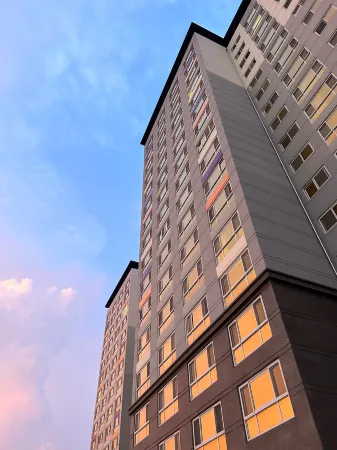 D' Heights Monterrace Lake Condo - Clark