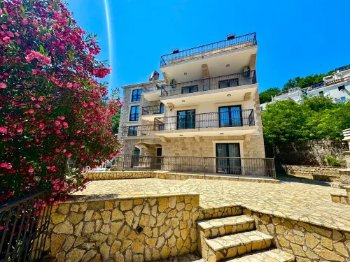 Sunny Bay Apartments Hotels in Prijevor