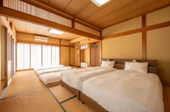 The Capital of Sakuratarō & Momijirō