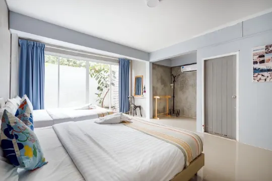 Surf Stay Entire Villa