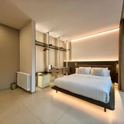 Amona by Comorooms Hotels near Teatro Sociale