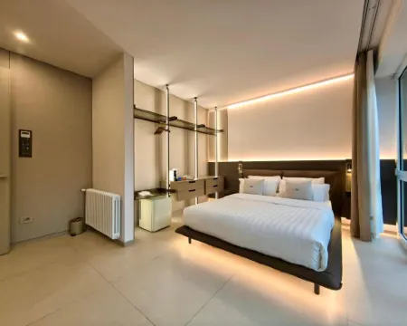 Amona by Comorooms Hotels in Como