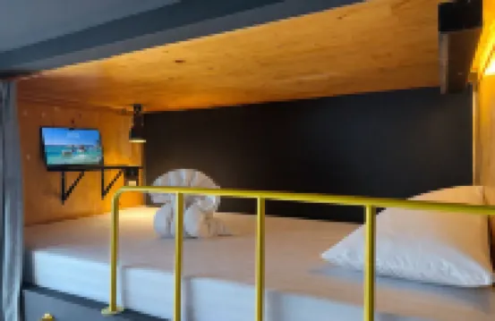 Free Way Kata Beach Hostel