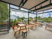 Inn Train Camping  Wangnamkeaw - Homestays
