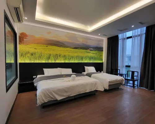 PICKLE HOTEL Hotels in Tu Son