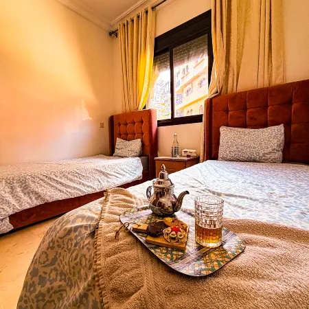 Chez Mams Guest House - Private Rooms in a Resort-Style Apartment Complex