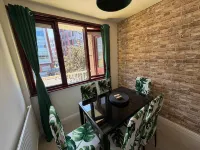 Flat | Sleeps 7 | 3 Bedrooms | Balcony - breakfast
