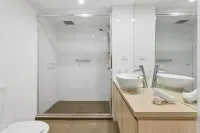 Adelaide CBD City Luxe | 2BR | Pool - New