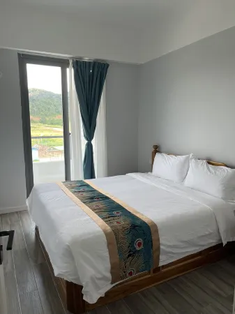 THE MOON HOTEL