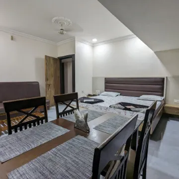 Hotel Shivneri