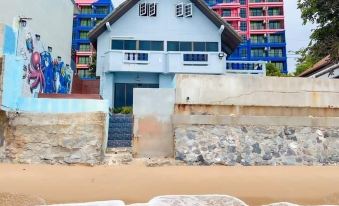 Gao Bee One Beach Club