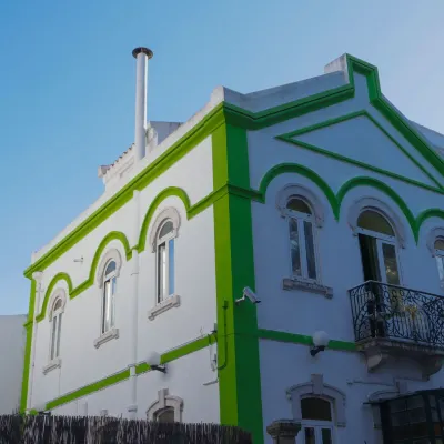 White House Lisbon Hostel Các khách sạn gần Bảo tàng Benfica Museum