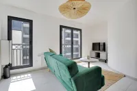 Elegant Appt - 2BDR/6P - Near Paris & La Défense