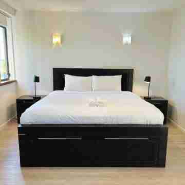 Tropical escape in central location/Entire house Rooms