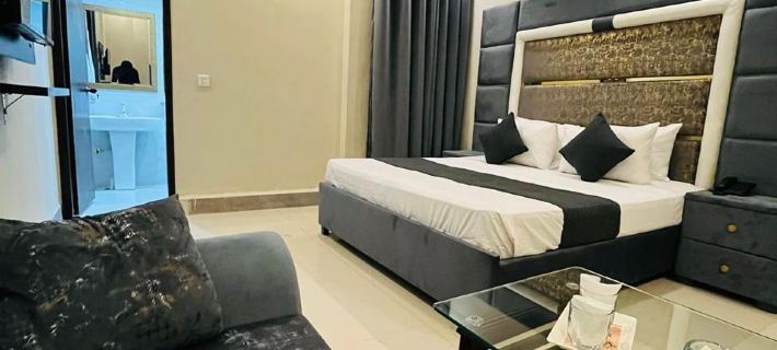 Family Inns Hotel 라호르 호텔