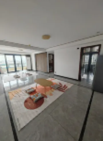 Musical fountain. Extra-large family room.