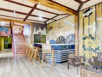 OYO 90303 Cafe & Homestay Kolam Pancing Abah Hotels in Singosari
