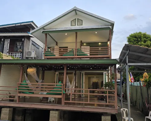 Sabai Sabai House Koh Kret Hoteles cerca de Isla de Koh Kret