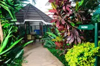 Bustani Tulivu Hotels in 