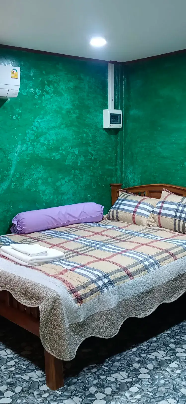 ห้องมาตราฐาน Double Bed ห้องน้ำรวม