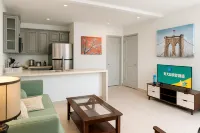 2BR Townhouse w/ 2-Car Garage & Private Terrace - parking