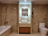 MOMENTS HOTEL - New