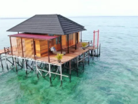 Derawan Fisheries Cottage Các khách sạn ở Berau