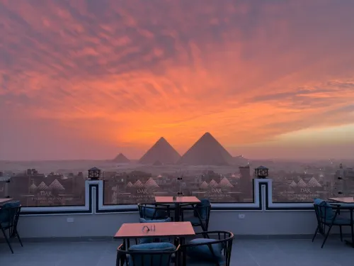 DAR Pyramids View Inn - Rooftop Hotels in Nazlet Al Batran