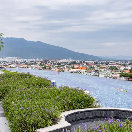 Astra Sky River, Luxury apartment, Top pool