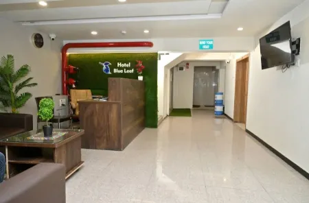 HOTEL BLUE LEAF
