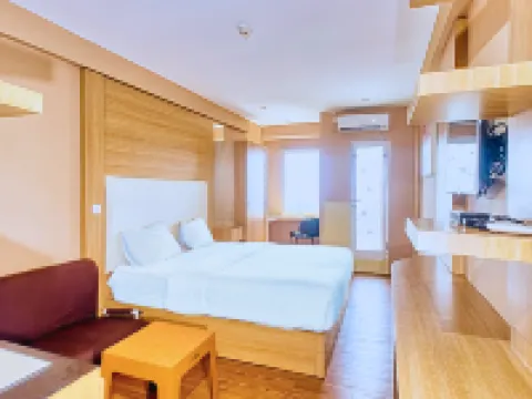 Quintessa Room at Candiland Apartement Hotels in Candisari