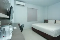 OYO 93774 Khaira Kos Dan PenginapanNearYani Heahlerr Hotels in Sungai Salai