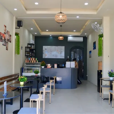 Aroma Hostel Hotel dekat Kuil Inpeng