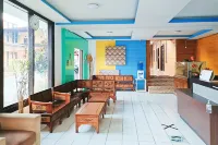 TwoSpaces Living at Matahari Homestay, Batu