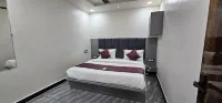Hotel Krishna - parking