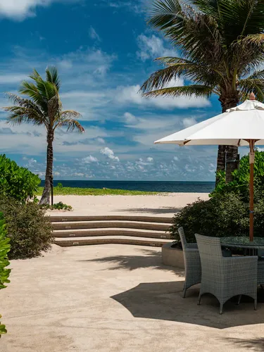 รูปภาพของBeachfront Residence | Private Pool | 285 sqm
