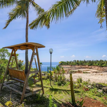 Diamond Beach Bungalow Отели рядом с достопримечательностью «Холм Букит-Телетабис»