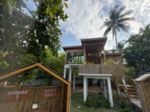 Baan Proud Proud Hotels in Khanom