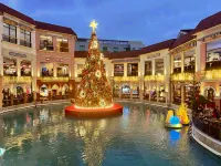 BGC Mckinley City Center Apartments Hotels in Taguig City