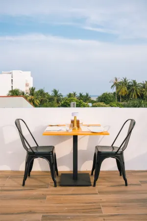 Island Serenity Отели рядом с достопримечательностью «Meeru Island Resort and Spa»