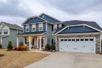 Luxury 5-Bed Family Home Near Raleigh Sleeps 12