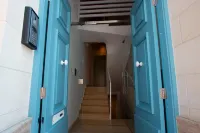 The Three Trees Apartments