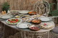 Mor Salkım Konağı