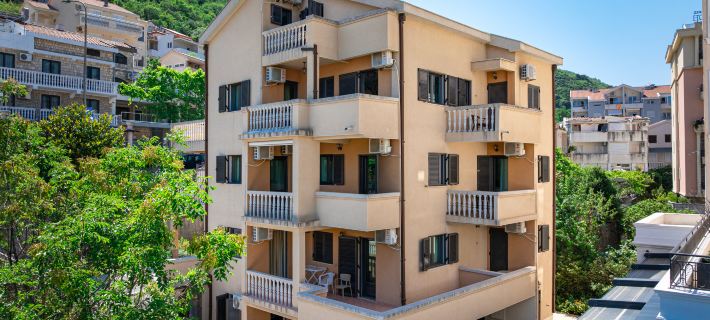 Eden Guest House Hotels in Budva