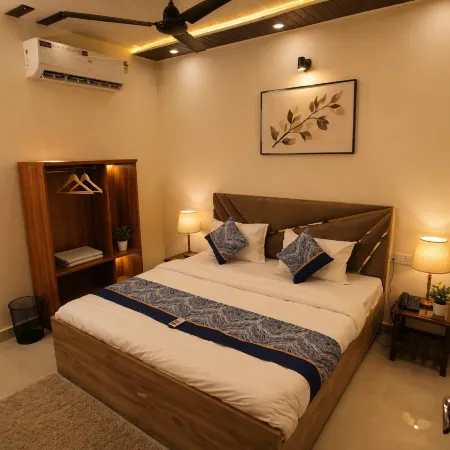 Lotus Stay By Hotel MR