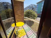 Flat | Sleeps 7 | 3 Bedrooms | Balcony - breakfast