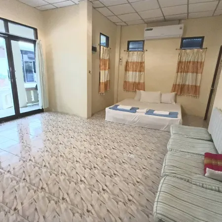Seaview Resort Отели рядом с достопримечательностью «Мост Раксамае»