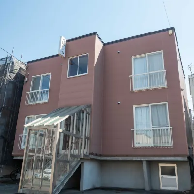 KM HEIGHTS [16-minute walk from JR Shiraishi Station] Hotels near Sapporo Ryūtsū Center