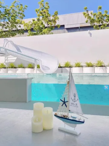 รูปภาพของนิยาม พูลวิลล่า